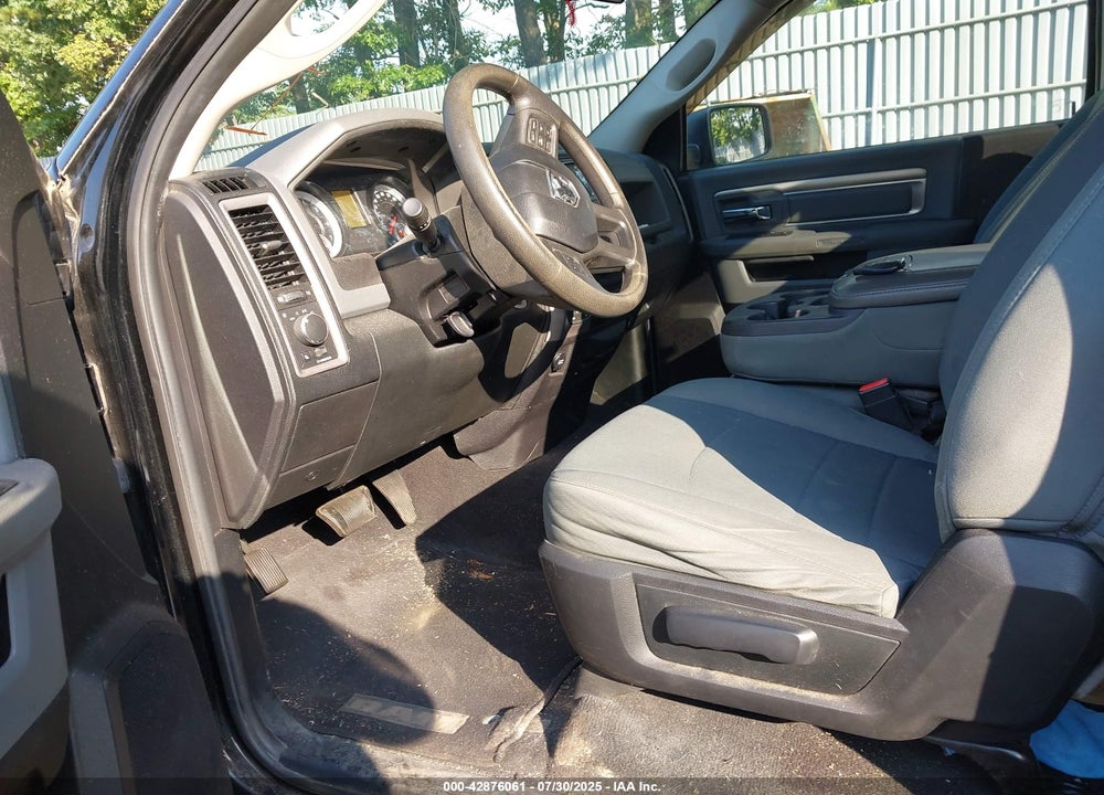 2014 RAM 1500 VIN: 3C6JR7DG4EG324833
