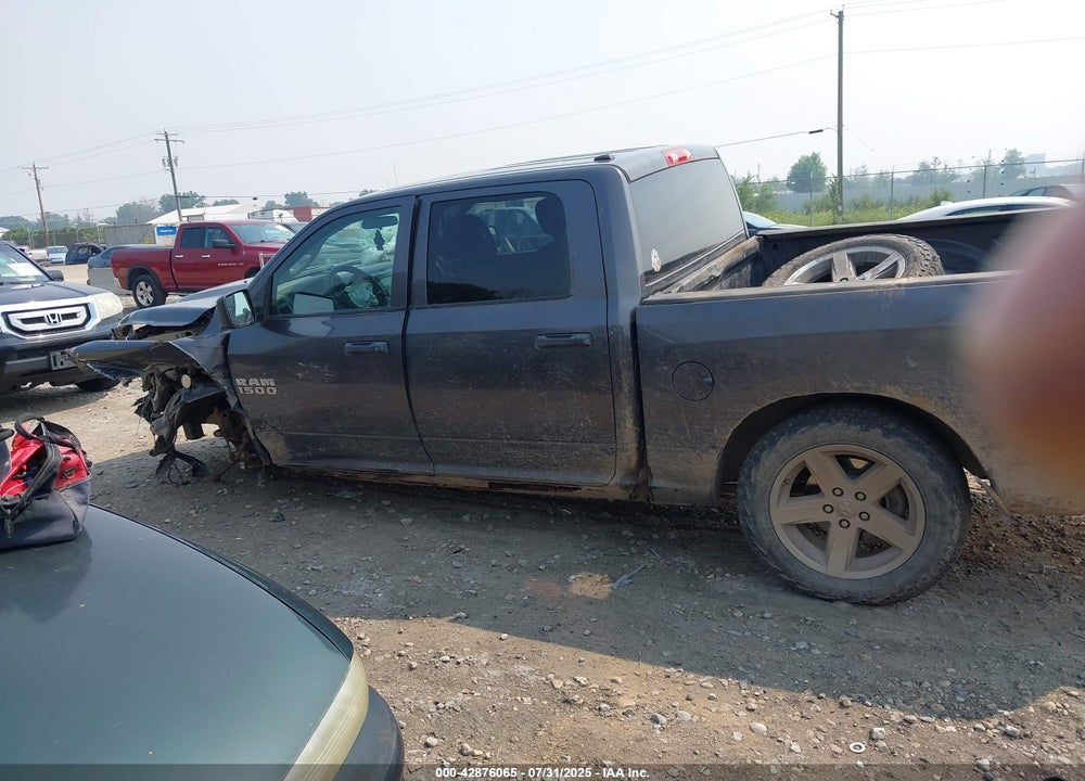 2014 RAM 1500 VIN: 1C6RR7KT2ES203472