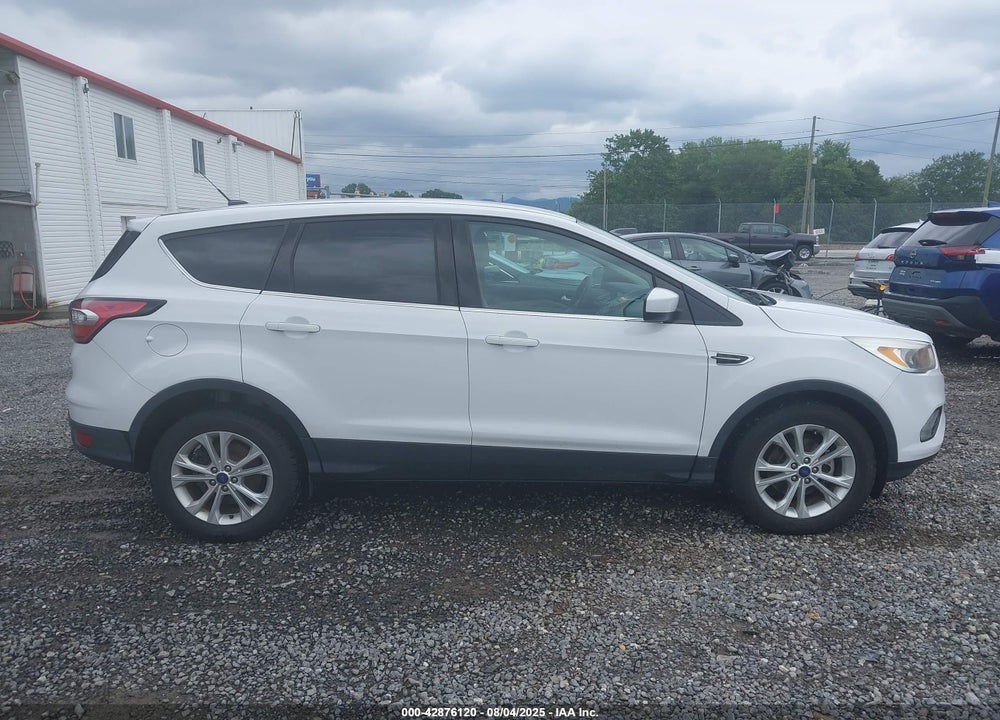2017 FORD ESCAPE VIN: 1FMCU0GD3HUC55414