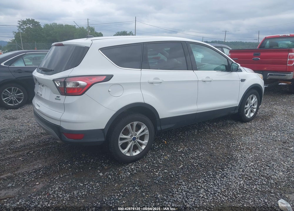 2017 FORD ESCAPE VIN: 1FMCU0GD3HUC55414