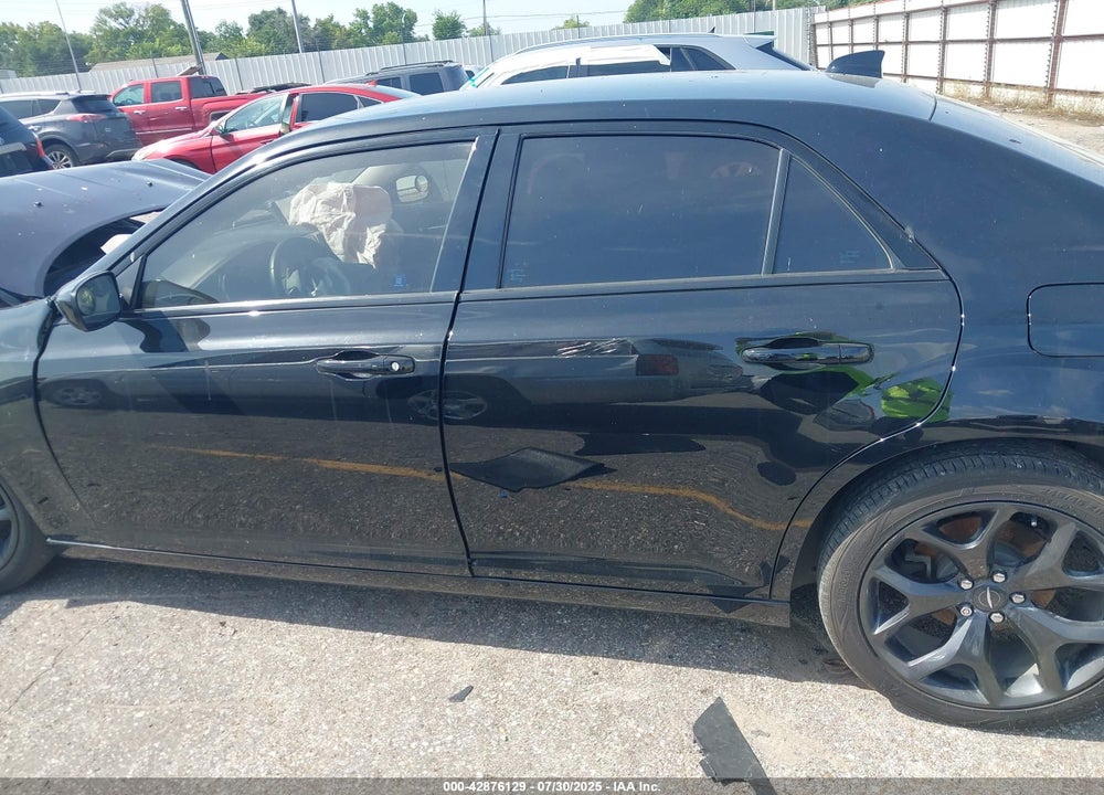 2020 CHRYSLER 300 VIN: 2C3CCAAG3LH212532