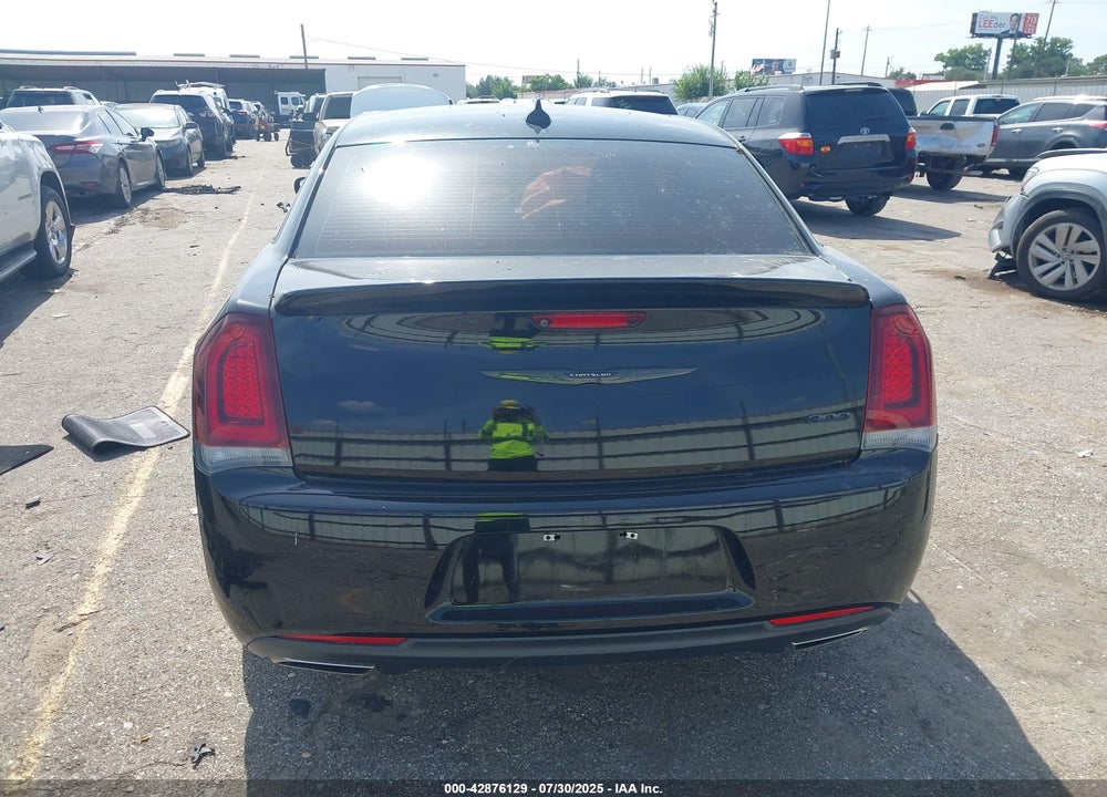 2020 CHRYSLER 300 VIN: 2C3CCAAG3LH212532