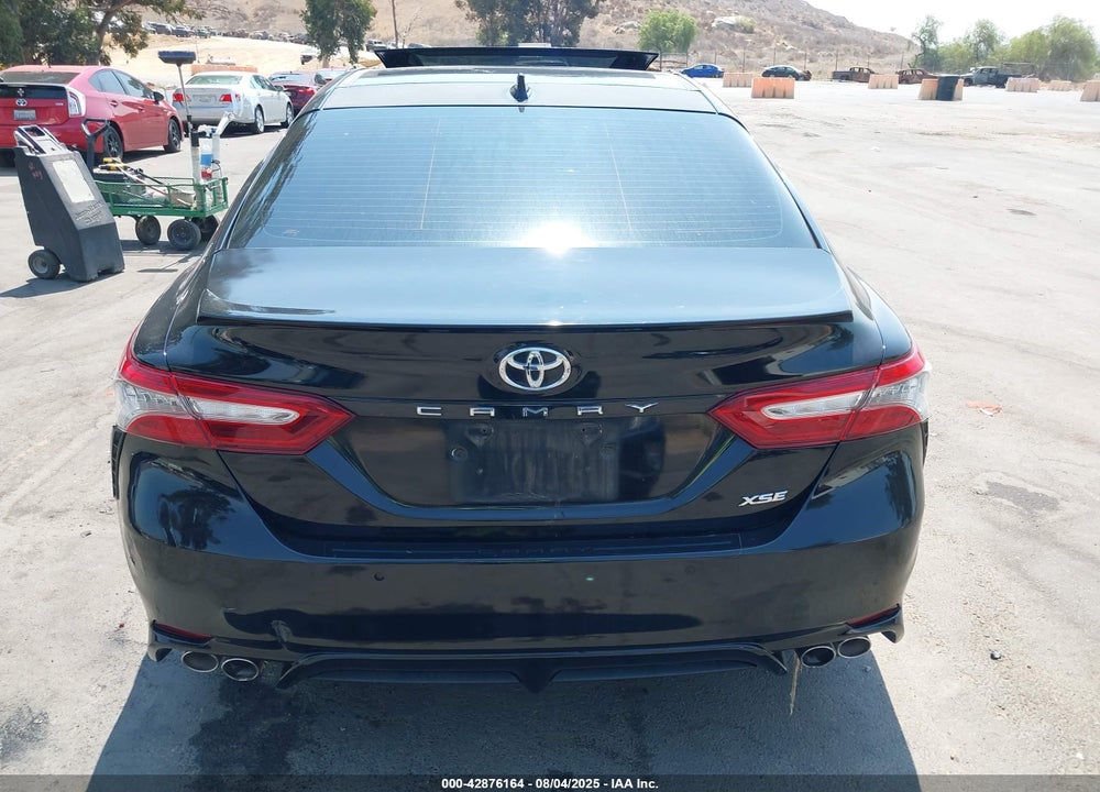 2018 TOYOTA CAMRY VIN: 4T1B61HK2JU043022