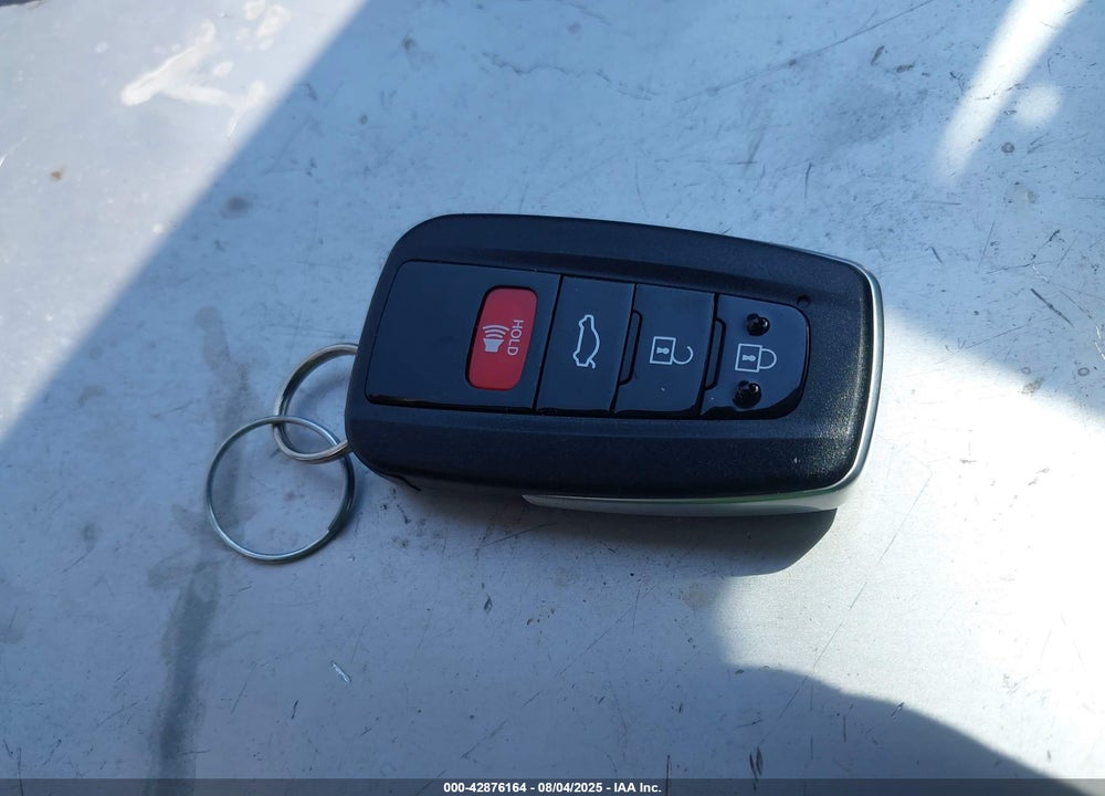 2018 TOYOTA CAMRY VIN: 4T1B61HK2JU043022