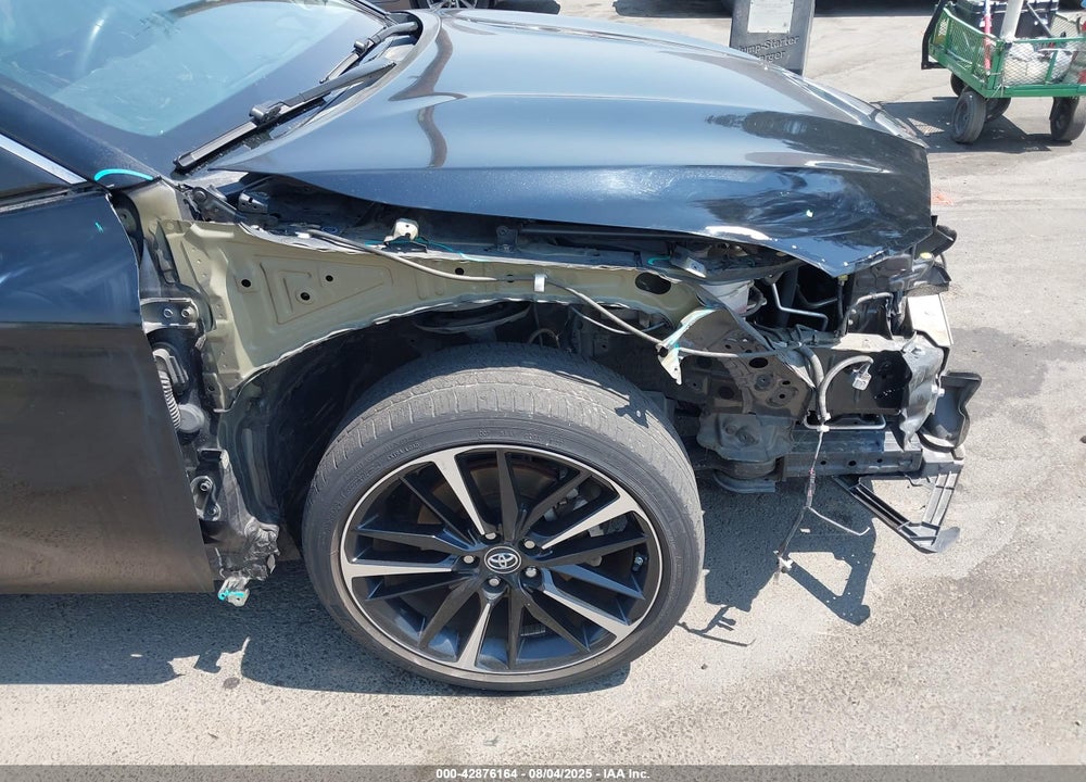2018 TOYOTA CAMRY VIN: 4T1B61HK2JU043022