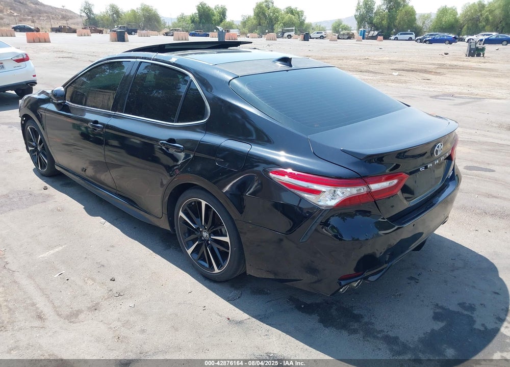 2018 TOYOTA CAMRY VIN: 4T1B61HK2JU043022