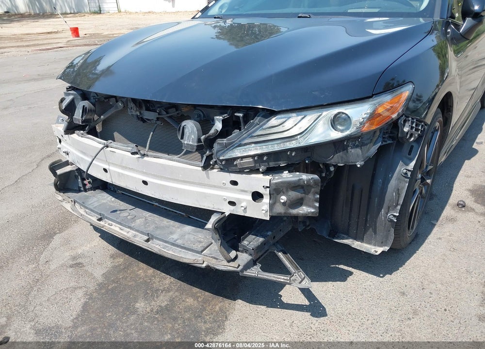2018 TOYOTA CAMRY VIN: 4T1B61HK2JU043022