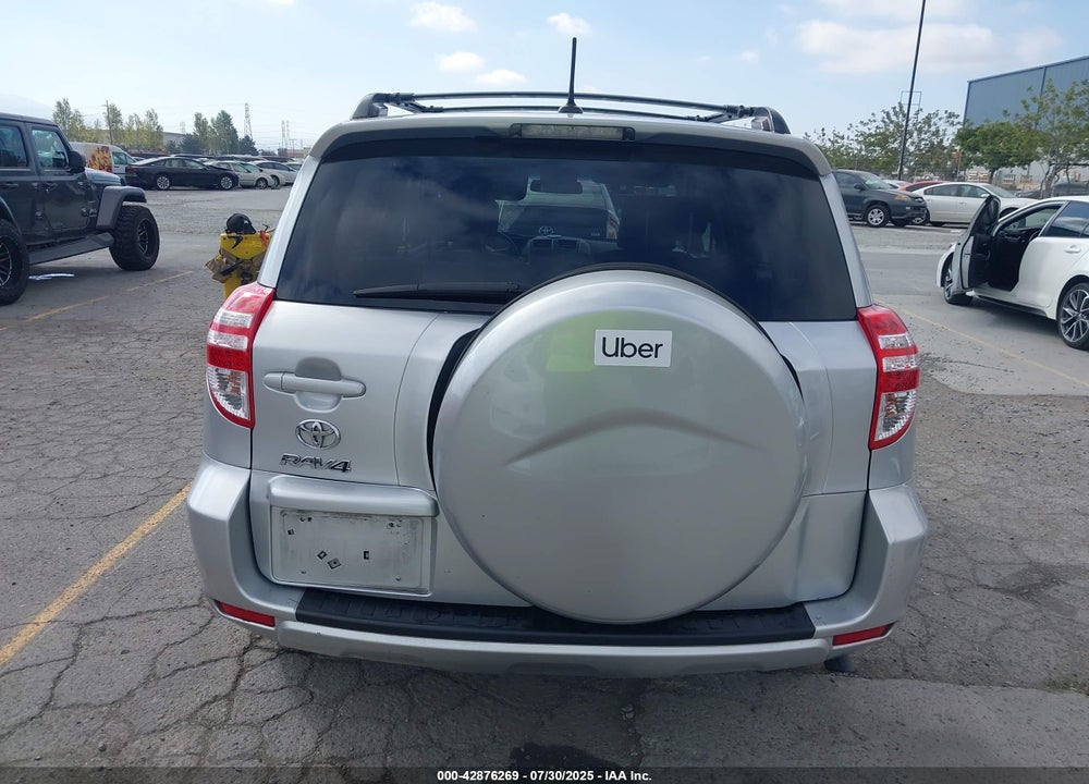2011 TOYOTA RAV4 VIN: 2T3ZF4DV2BW084226