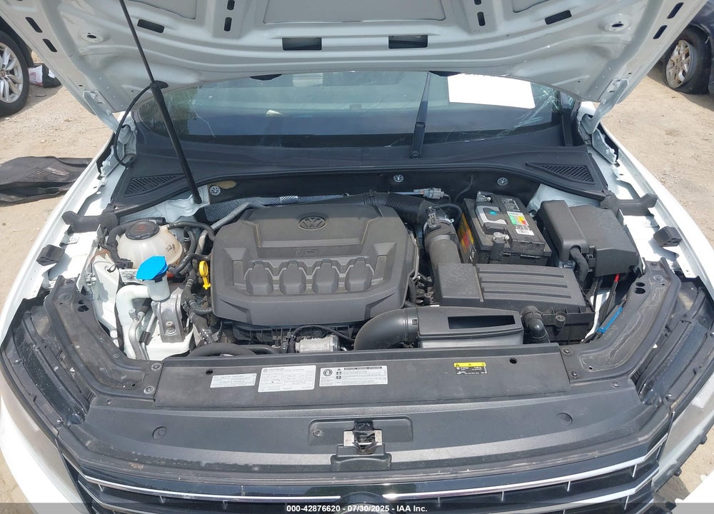 2018 VOLKSWAGEN PASSAT VIN: 1VWBA7A31JC039300