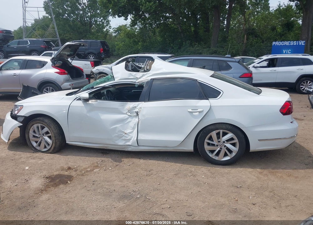2018 VOLKSWAGEN PASSAT VIN: 1VWBA7A31JC039300