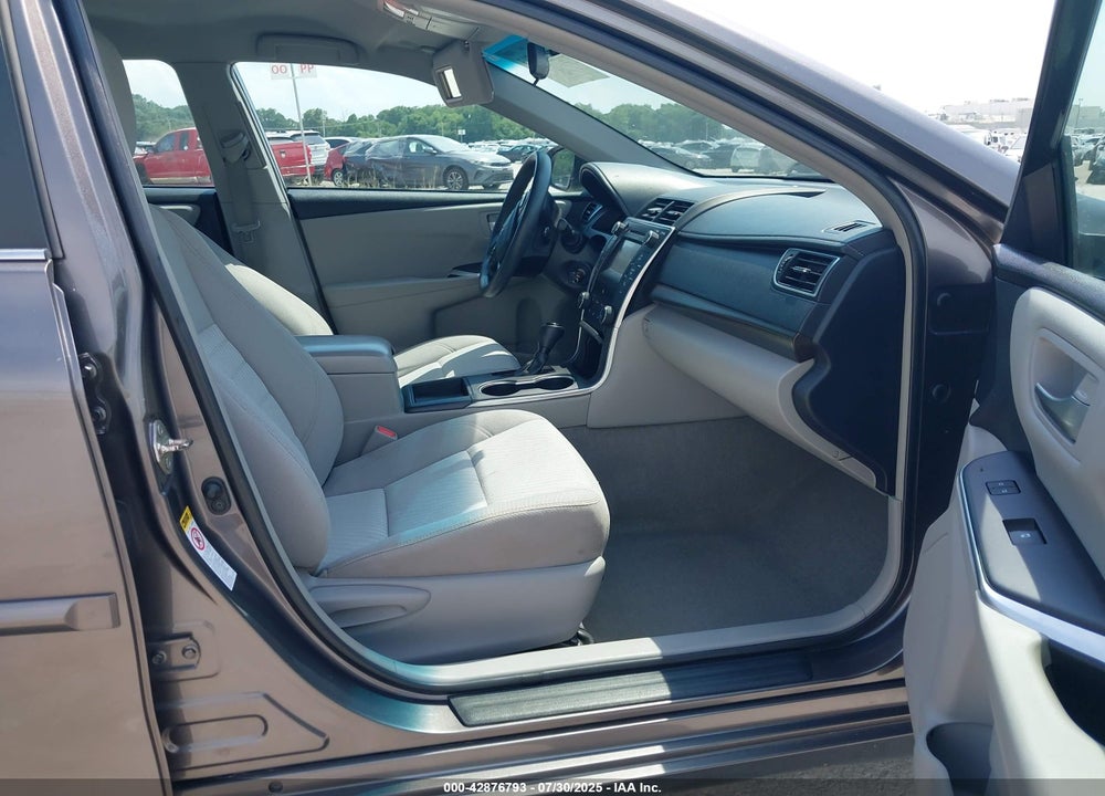 2016 TOYOTA CAMRY VIN: 4T4BF1FK3GR577986