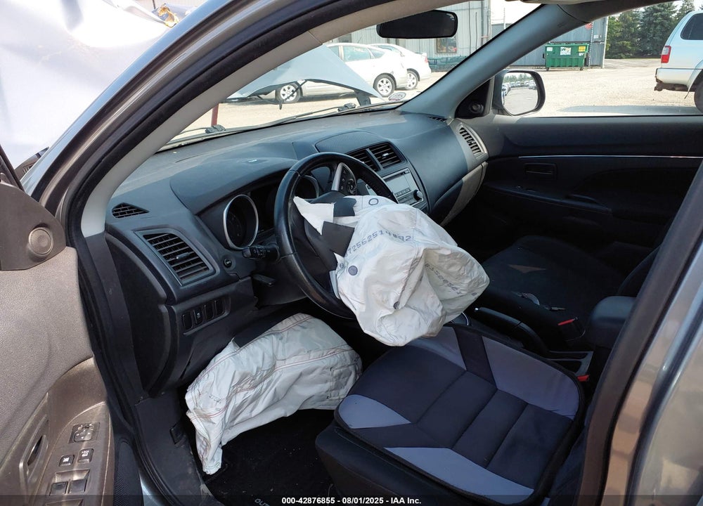 2015 MITSUBISHI OUTLANDER SPORT ES VIN: 4A4AP3AW8FE024846