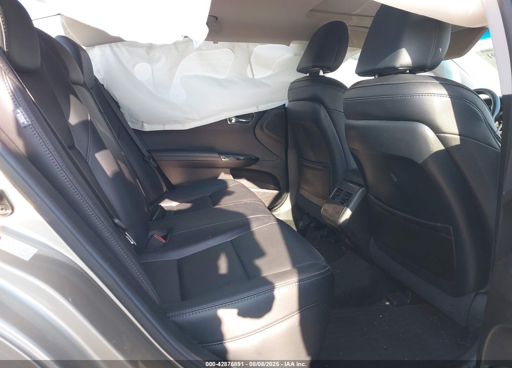 2016 TOYOTA AVALON HYBRID VIN: 4T1BD1EB9GU051010