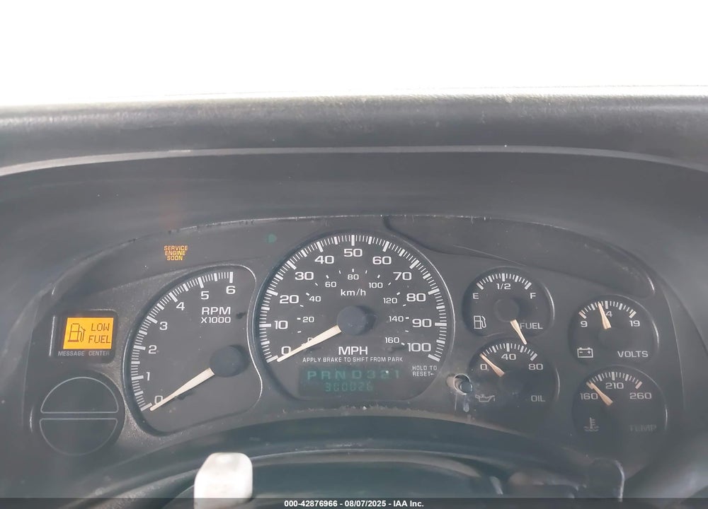 2002 CHEVROLET SILVERADO 1500 LS VIN: 2GCEC19T021111087