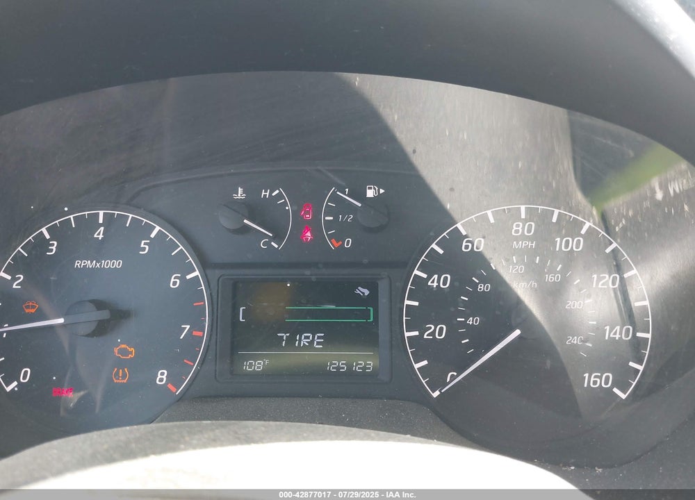 2015 NISSAN SENTRA S VIN: 3N1AB7AP3FY376311
