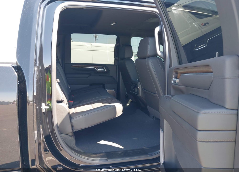 2025 CHEVROLET SILVERADO 3500HD 4WD  LONG BED HIGH COUNTRY VIN: 1GC4KVEY9SF166508