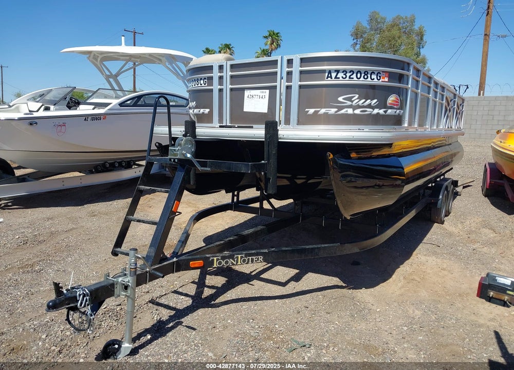 2025 TRAILER 2021 SUNTRACKER SF22 XP3 VIN: 4PGBP2323SL105711