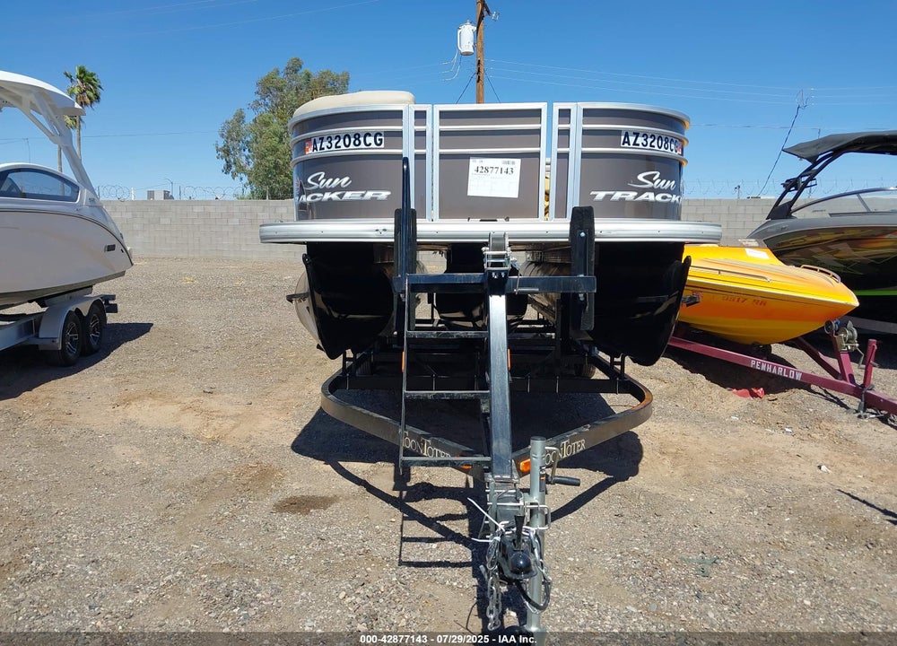 2025 TRAILER 2021 SUNTRACKER SF22 XP3 VIN: 4PGBP2323SL105711