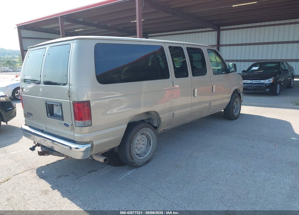 2011 FORD E-350 SUPER DUTY XLT VIN: 1FBNE3BL4BDA32000