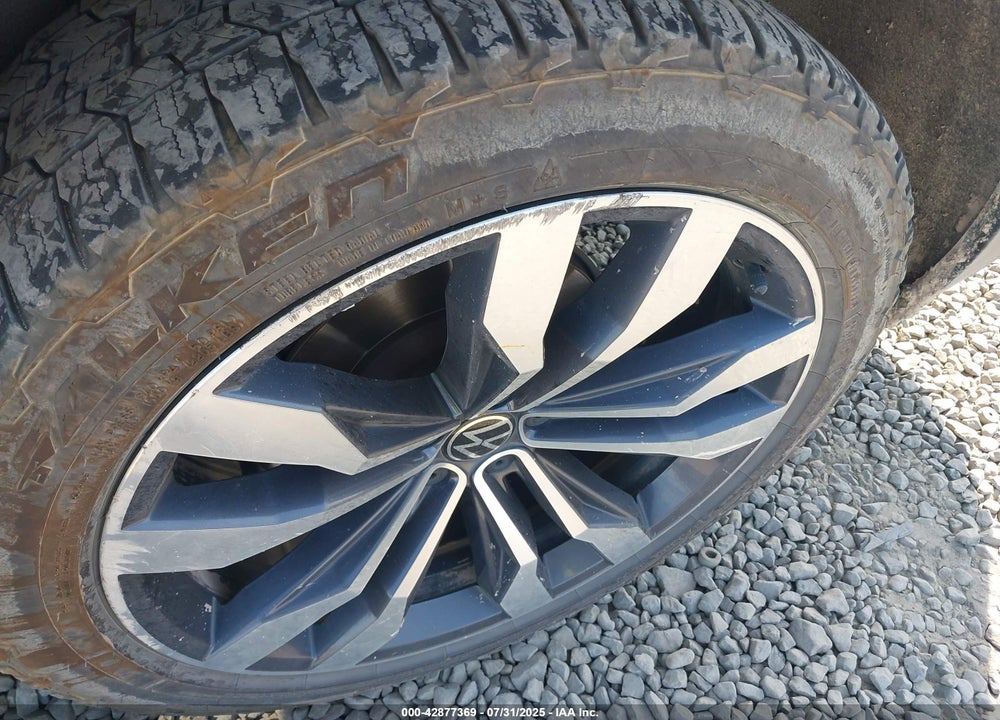 2022 VOLKSWAGEN ATLAS VIN: 1V2KR2CA0NC558000