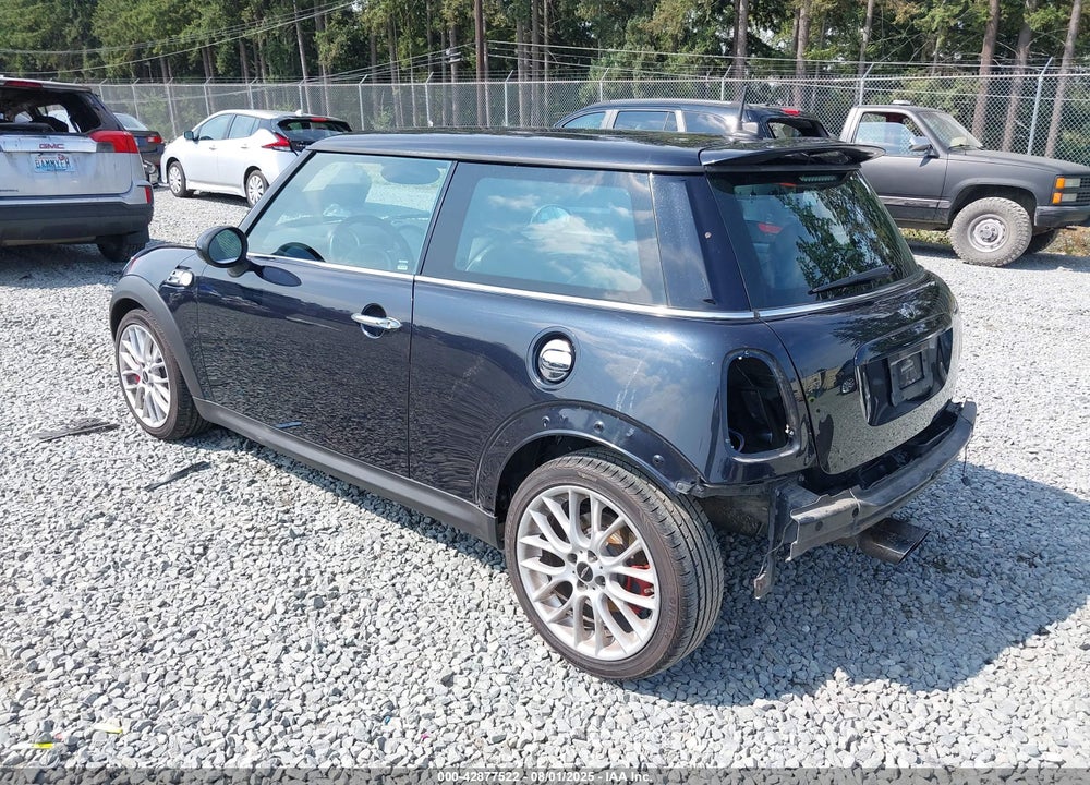 2009 MINI JOHN COOPER WORKS VIN: WMWMF93549TF96561