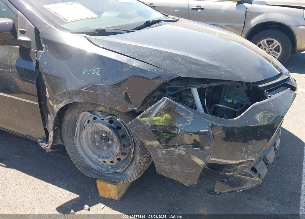 2018 TOYOTA COROLLA LE VIN: 5YFBURHE1JP815431