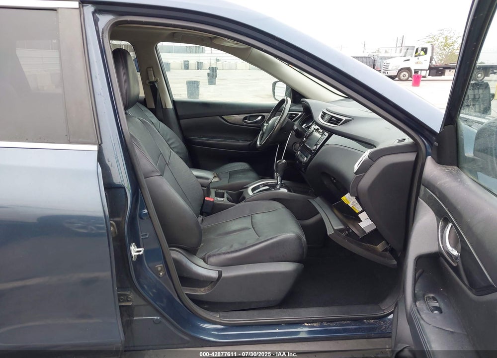 2015 NISSAN ROGUE VIN: 5N1AT2MT0FC766924