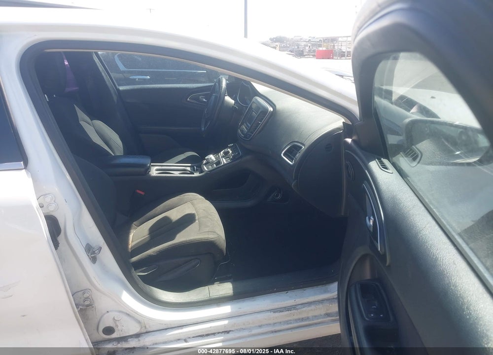 2015 CHRYSLER 200 LIMITED VIN: 1C3CCCAB0FN691228