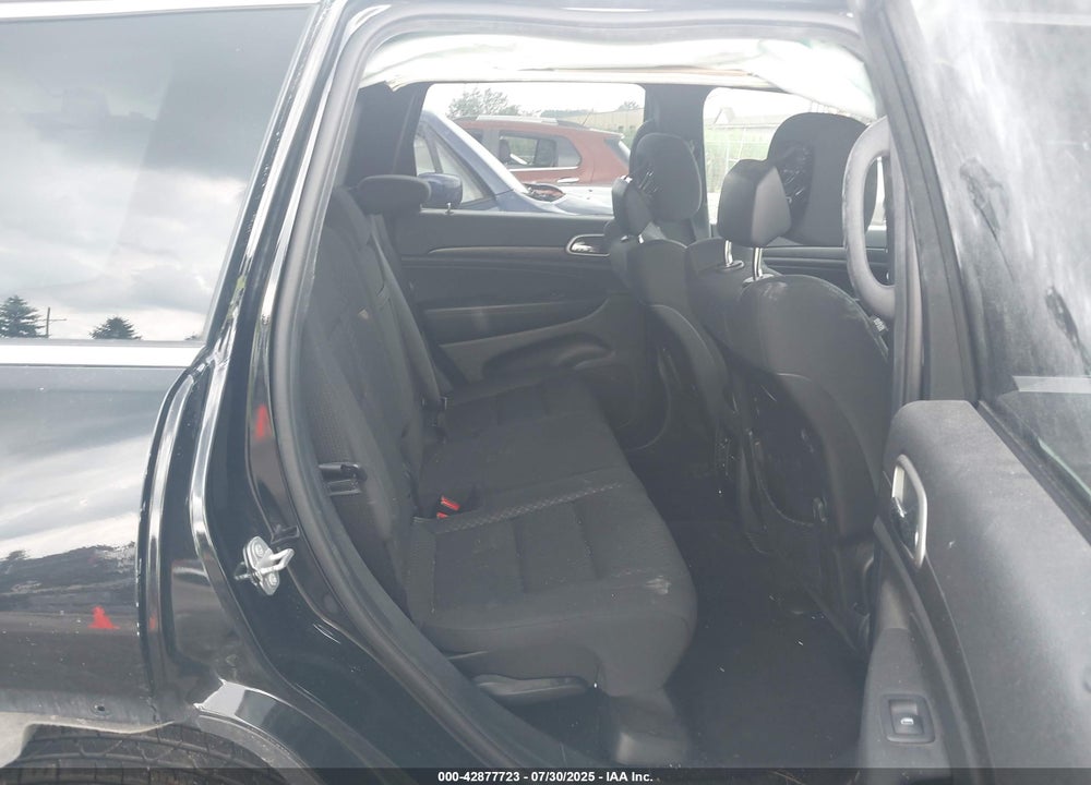 2018 JEEP GRAND CHEROKEE VIN: 1C4RJFAG5JC267248