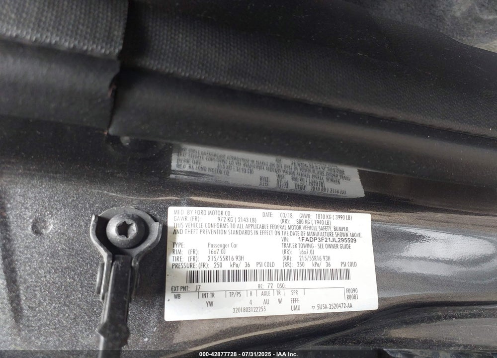 2018 FORD FOCUS VIN: 1FADP3F21JL295509