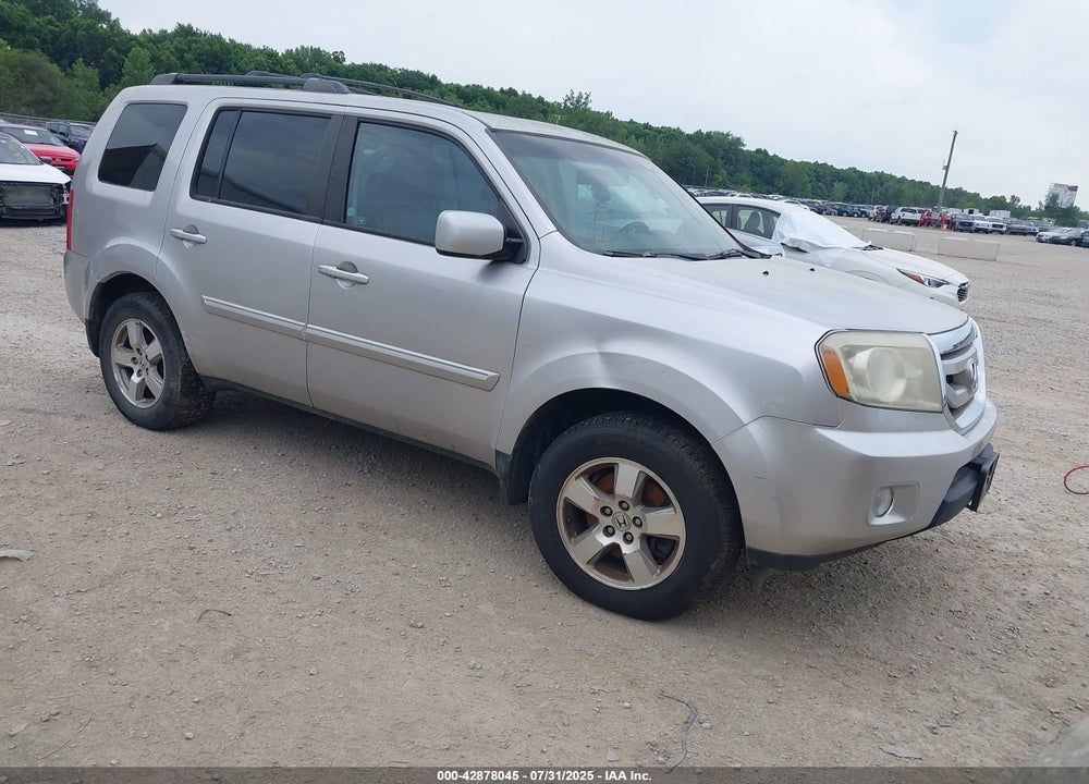 2011 HONDA PILOT EX-L VIN: 5FNYF4H67BB040288
