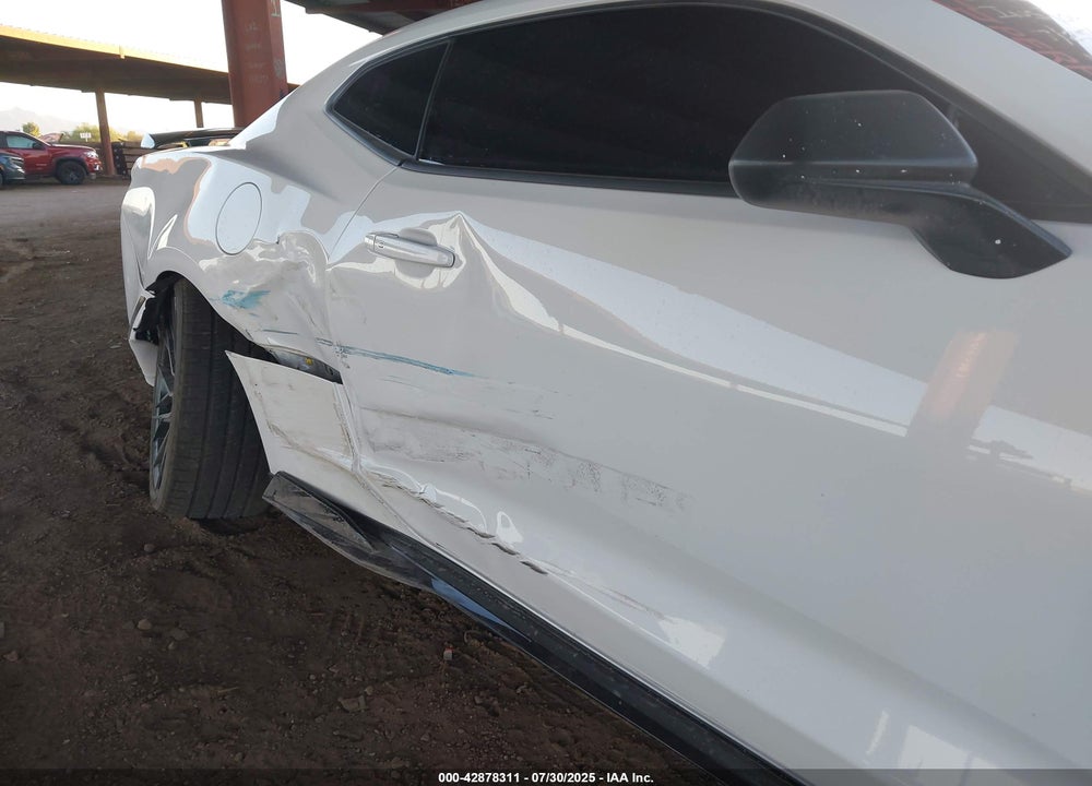 2017 CHEVROLET CAMARO VIN: 1G1FH1R77H0109150