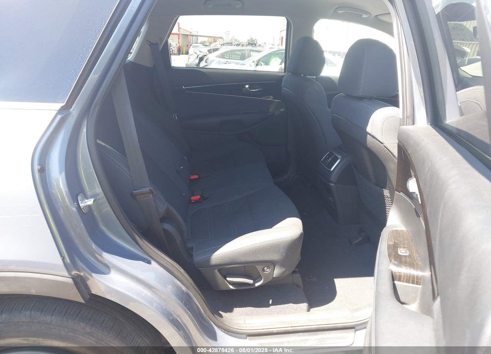 2020 KIA SORENTO VIN: 5XYPG4A37LG656978