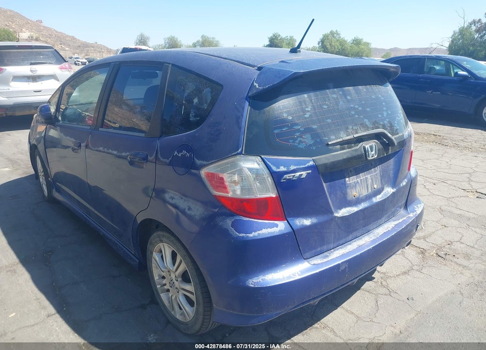2010 HONDA FIT VIN: JHMGE8H42AS012564