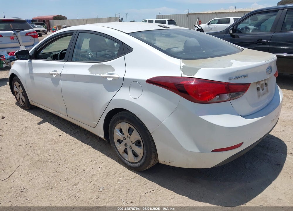 2016 HYUNDAI ELANTRA VIN: 5NPDH4AE8GH696535
