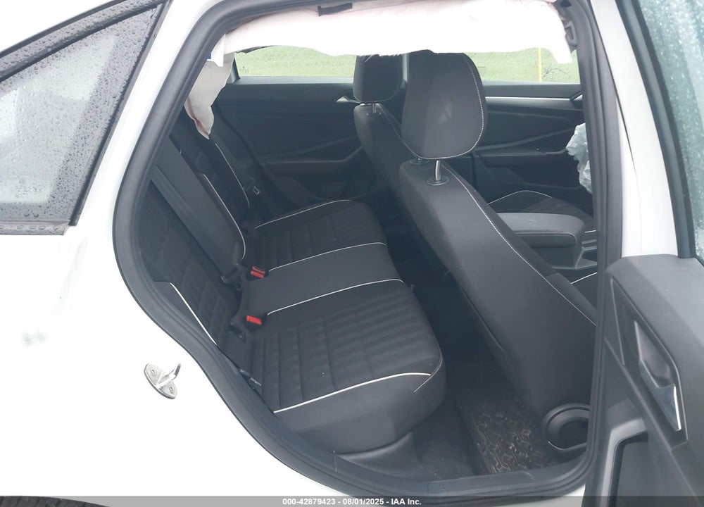 2024 VOLKSWAGEN JETTA VIN: 3VWAM7BU4RM046861