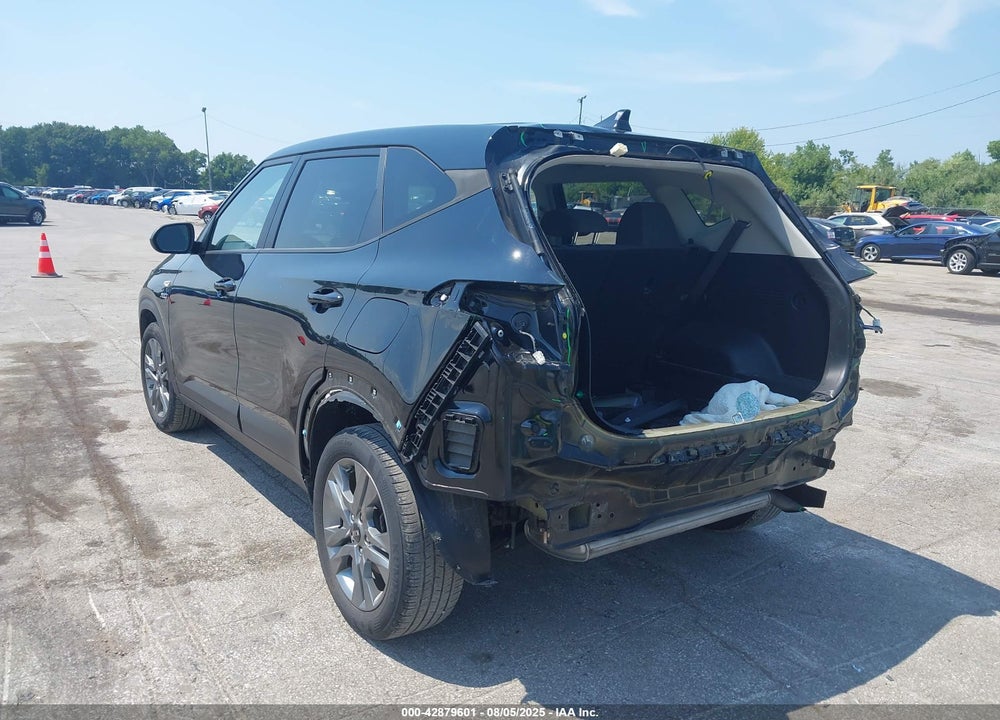 2021 KIA SELTOS LX VIN: KNDEPCAA1M7171492