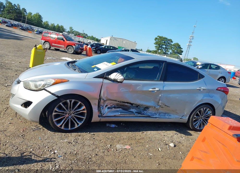2011 HYUNDAI ELANTRA VIN: KMHDH4AE2BU147925
