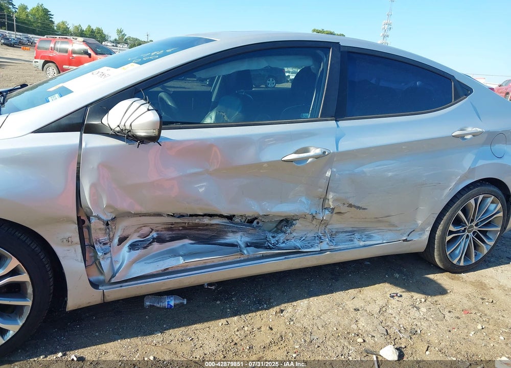 2011 HYUNDAI ELANTRA VIN: KMHDH4AE2BU147925