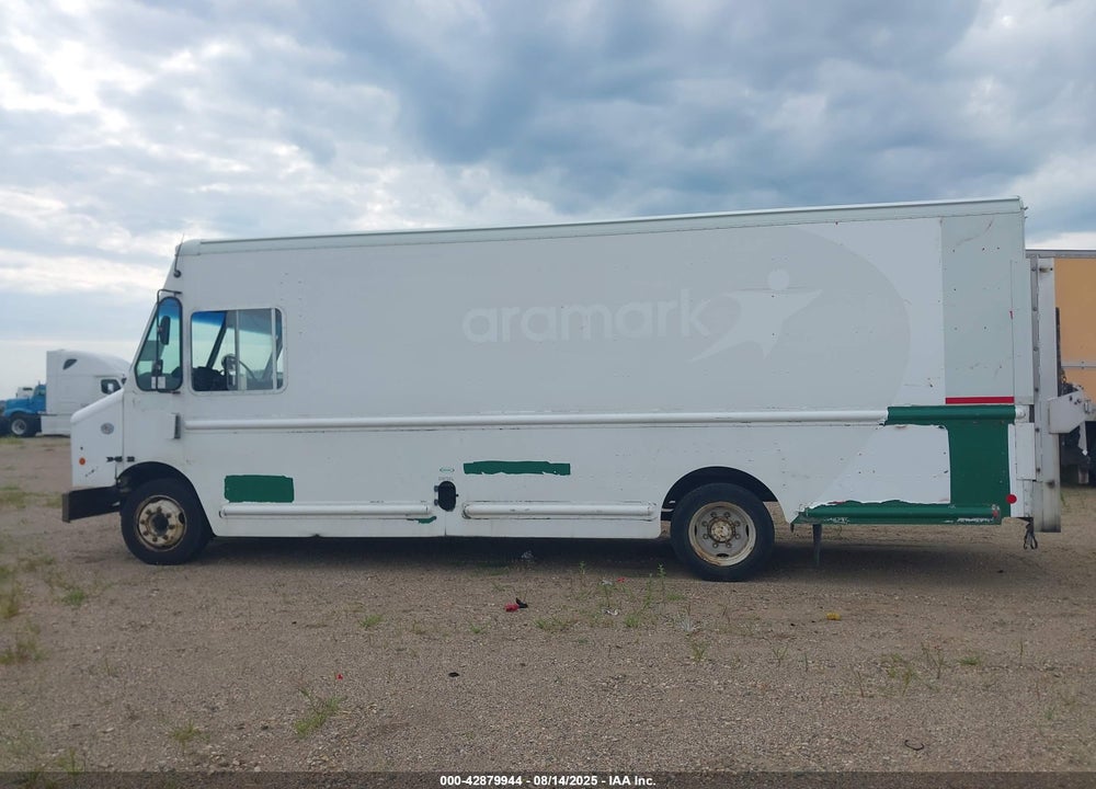 2010 FREIGHTLINER CHASSIS M LINE WALK-IN VAN VIN: 4UZAAPDU9ACAS1614