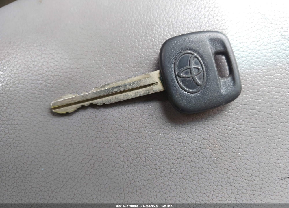 2004 TOYOTA HIGHLANDER VIN: JTEGD21A440104188