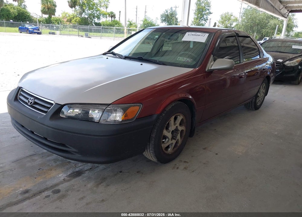2000 TOYOTA CAMRY LE VIN: JT2BG22K5Y0386773