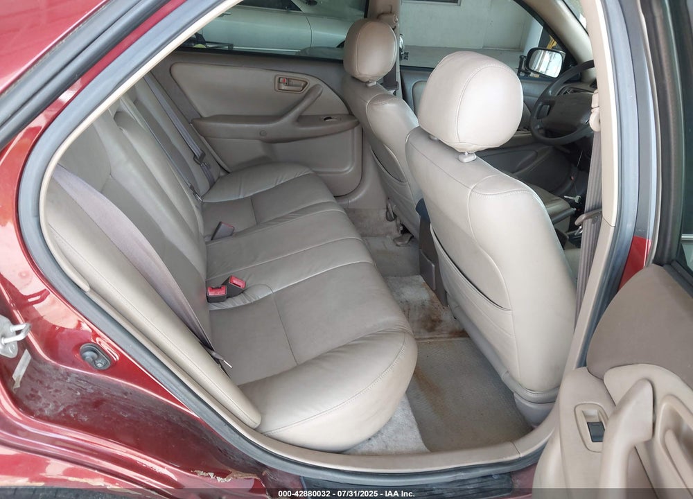 2000 TOYOTA CAMRY LE VIN: JT2BG22K5Y0386773