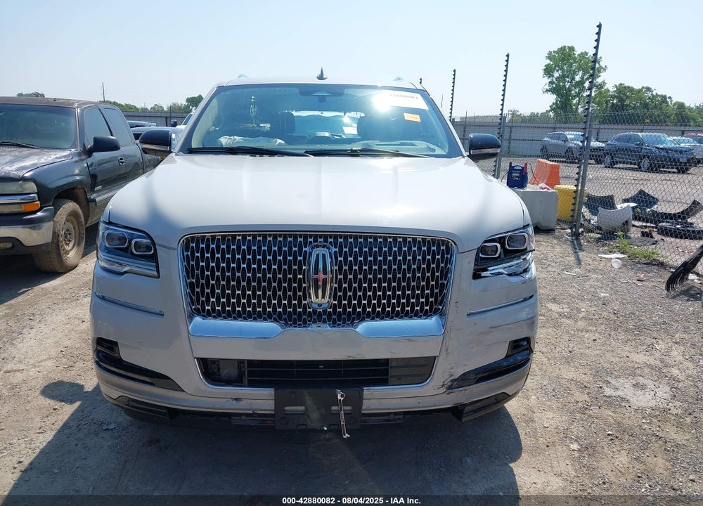 2024 LINCOLN NAVIGATOR RESERVE VIN: 5LMJJ2LG5REL05167