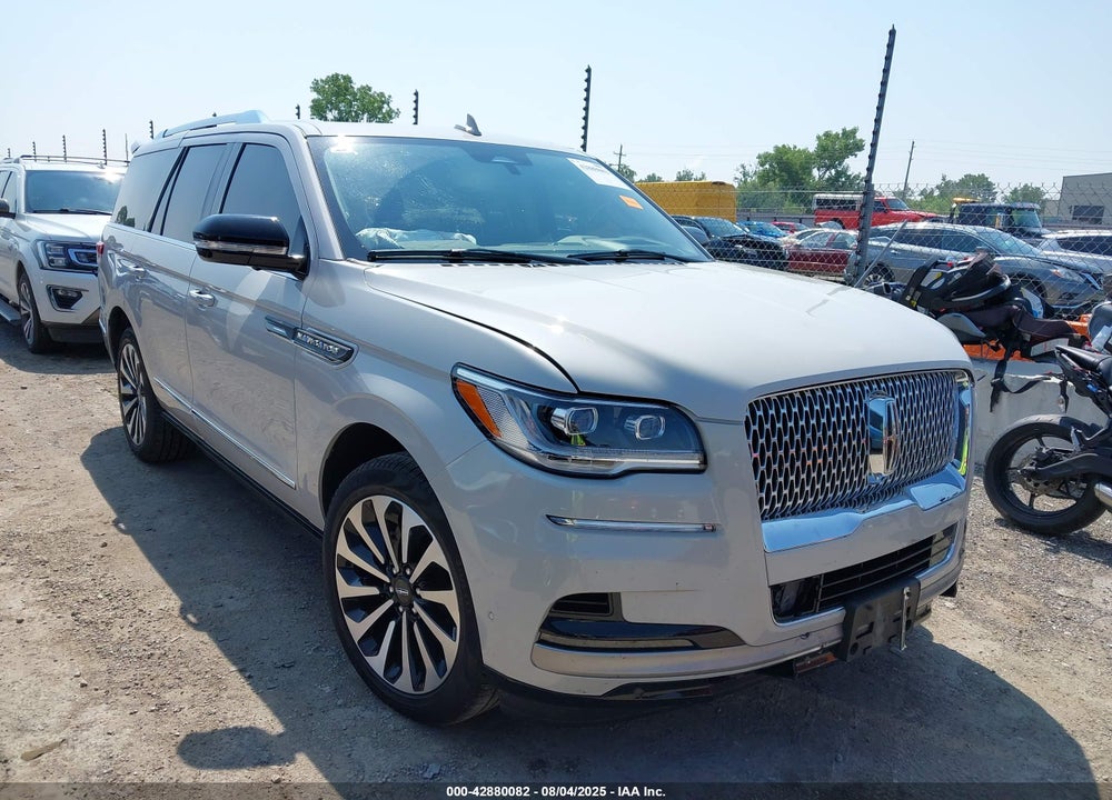 2024 LINCOLN NAVIGATOR RESERVE VIN: 5LMJJ2LG5REL05167