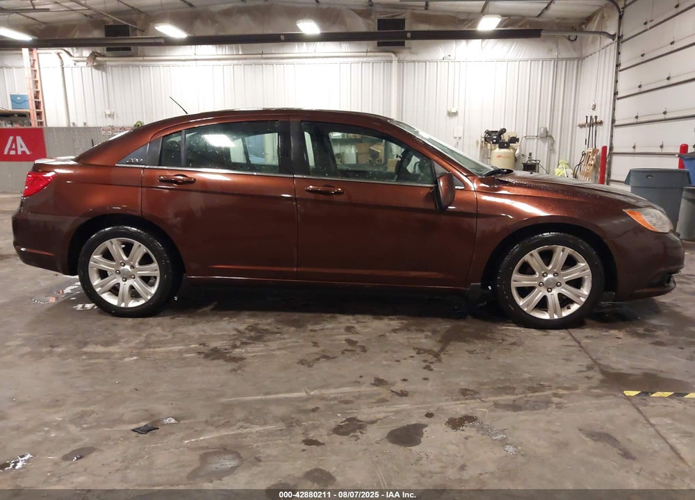 2012 CHRYSLER 200 VIN: 1C3CCBBB4CN180822