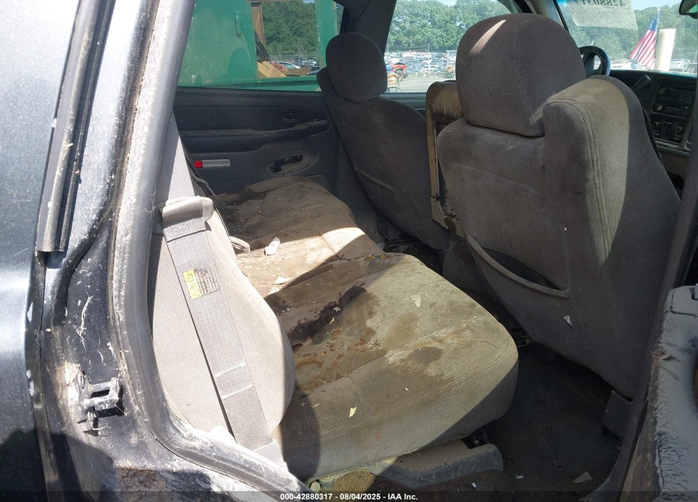 2003 CHEVROLET TAHOE LS VIN: 1GNEC13V53R214113