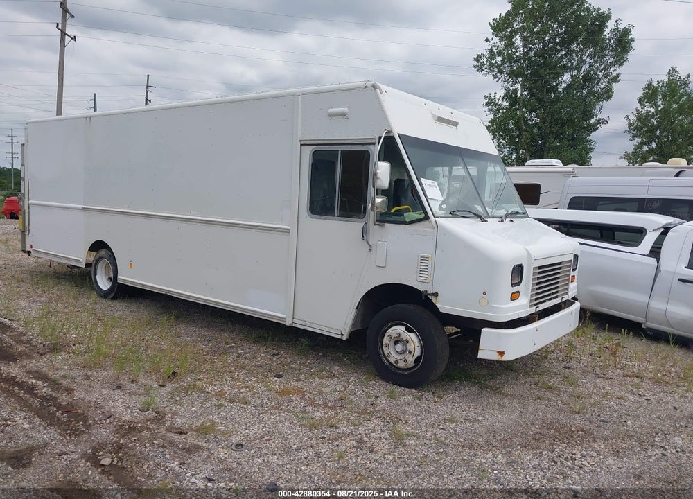 2013 FREIGHTLINER CHASSIS M LINE WALK-IN VAN VIN: 4UZAC3DV6DCFF6931