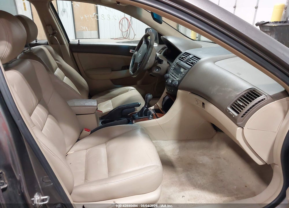 2006 HONDA ACCORD VIN: 1HGCM55806A046039