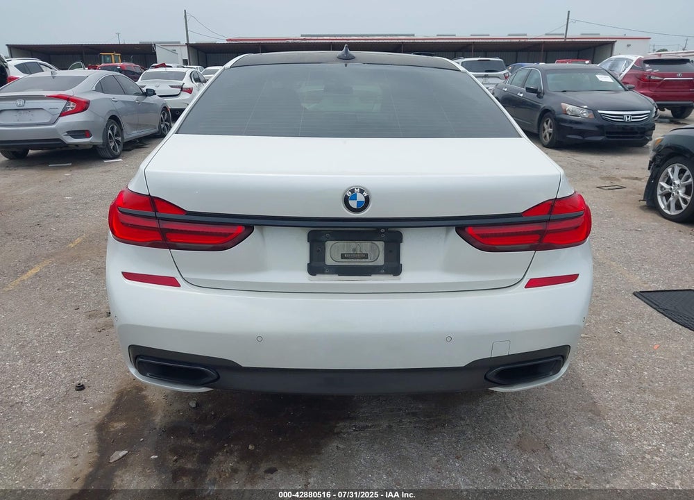 2018 BMW 7 SERIES VIN: WBA7F0C51JGM22868